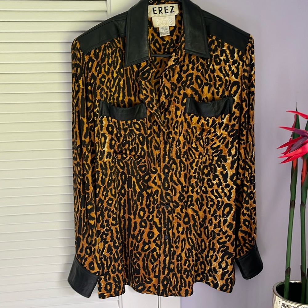 Vintage Leopard pattern - 100 Silk - Size 14 for woman from 1975